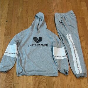 Men’s sz M XXXTENTACION Gray Tracksuit